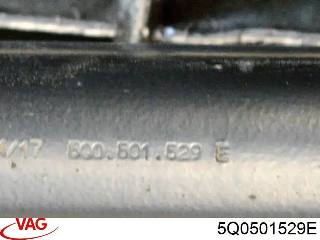 Compre 5Q0501529E VAG Braço oscilante de suspensão traseira transversal