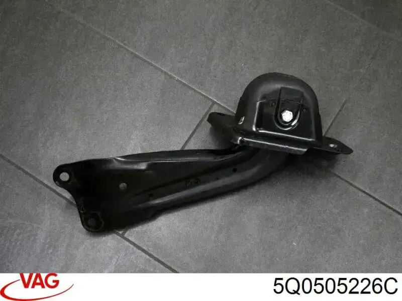 Braço oscilante (tração) longitudinal inferior direito de suspensão traseira VAG 5Q0505226C preço, a partir de 73,21 USD