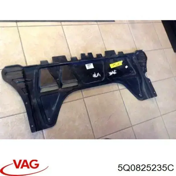 Compre 5Q0825235C VAG Proteção de motor dianteira