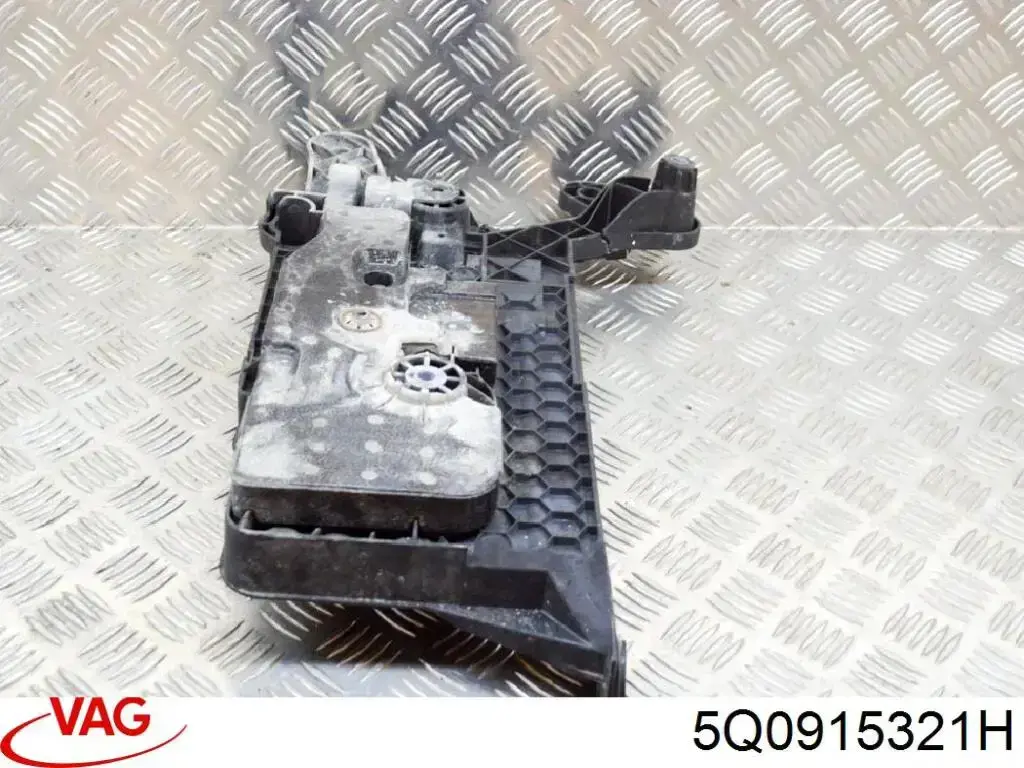 Fixação (suporte) de bateria recarregável VAG 5Q0915321H preço, a partir de 71,51 USD