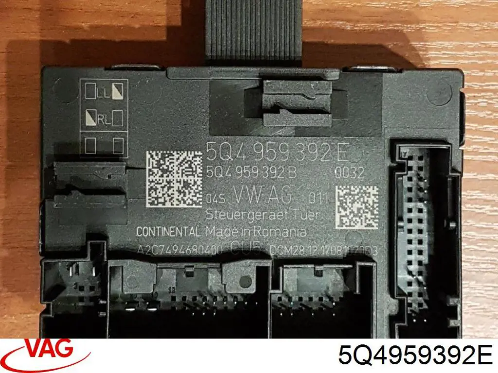 5Q4959392E VAG Módulo de conforto da porta dianteira