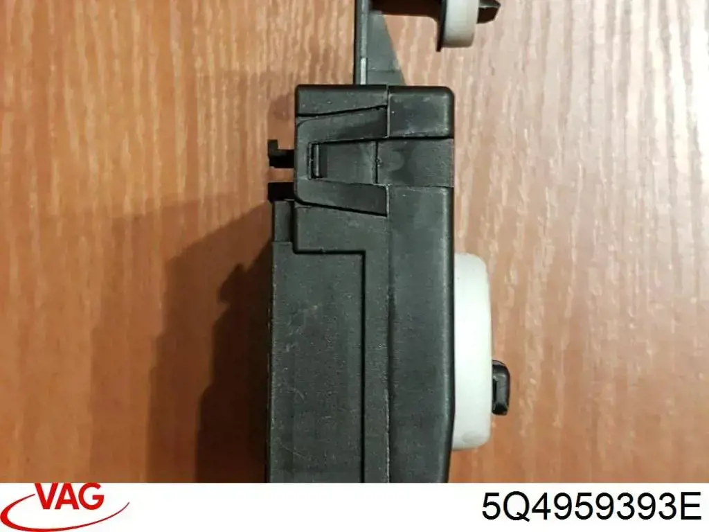 Módulo de conforto da porta dianteira VAG 5Q4959393E preço, a partir de 54,13 USD