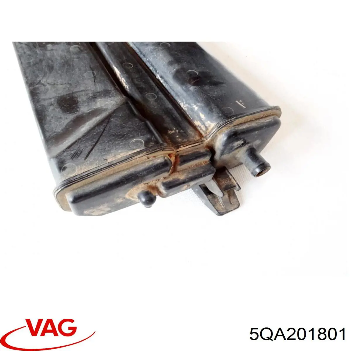 Adsorvedor dos vapores de combustível Audi Q3  F3B