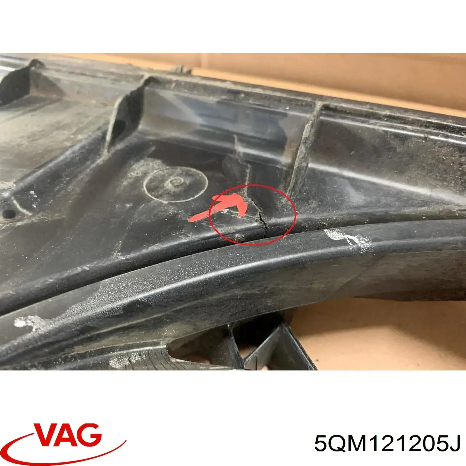Difusor do radiador de esfriamento VAG 5QM121205J preço, a partir de 219,11 USD