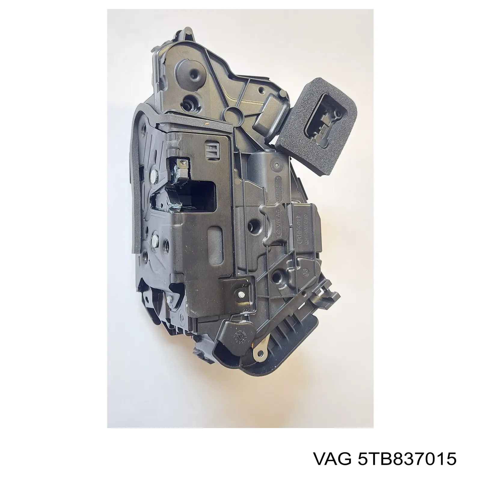 Fecho da porta dianteira esquerda VAG 5TB837015 preço, a partir de 62,59 USD