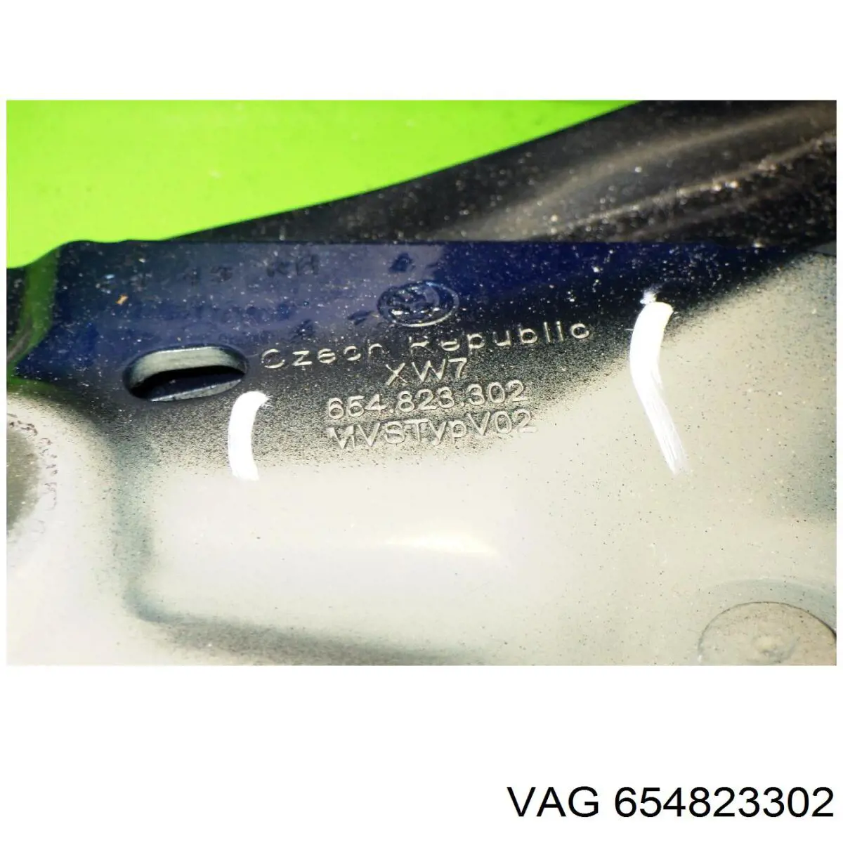 Gozno da capota direito VAG 654823302 preço, a partir de 46,45 USD