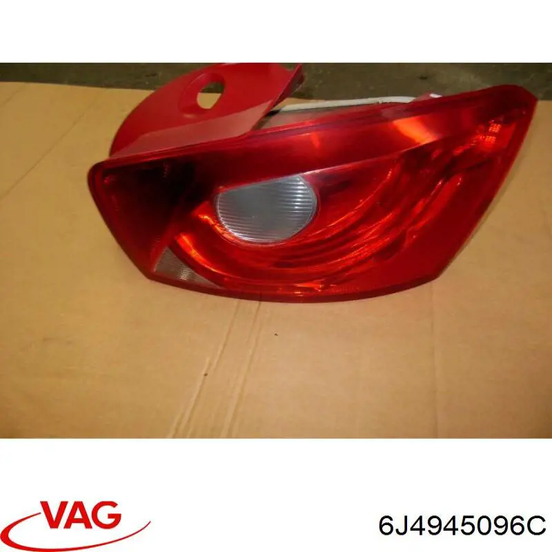 6J4945096C VAG Lanterna traseira direita