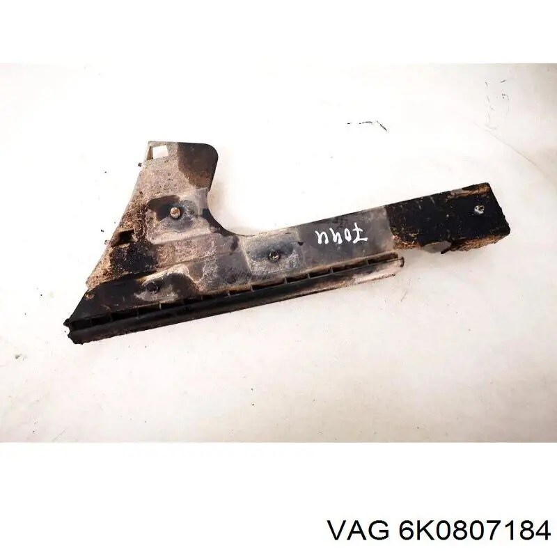 Guia do pára-choque dianteiro direito VAG 6K0807184 preço, a partir de 29,06 USD