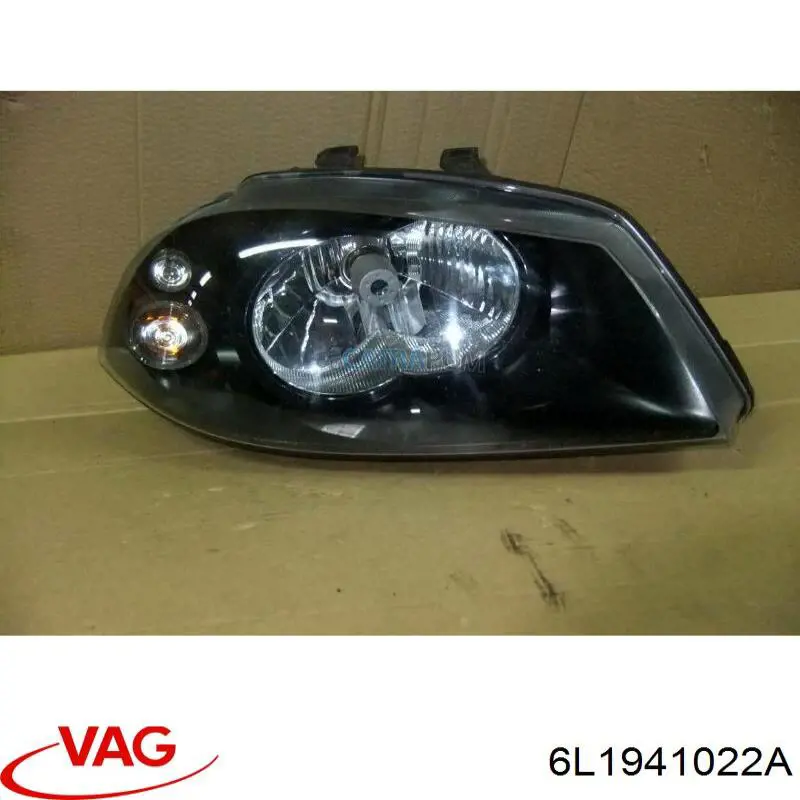 6L1941022A VAG Luz direita
