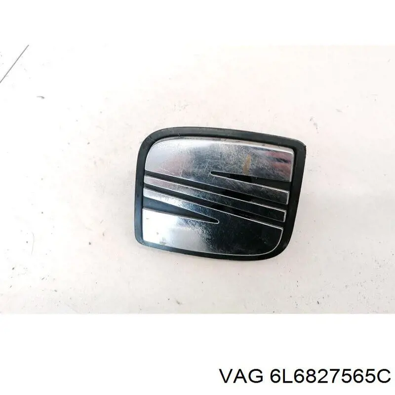 6L6827565C VAG Gozno da porta traseira (de 3º/5º bagageiro)