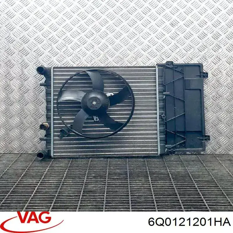 Compre 6Q0121201HA VAG Radiador de esfriamento de motor