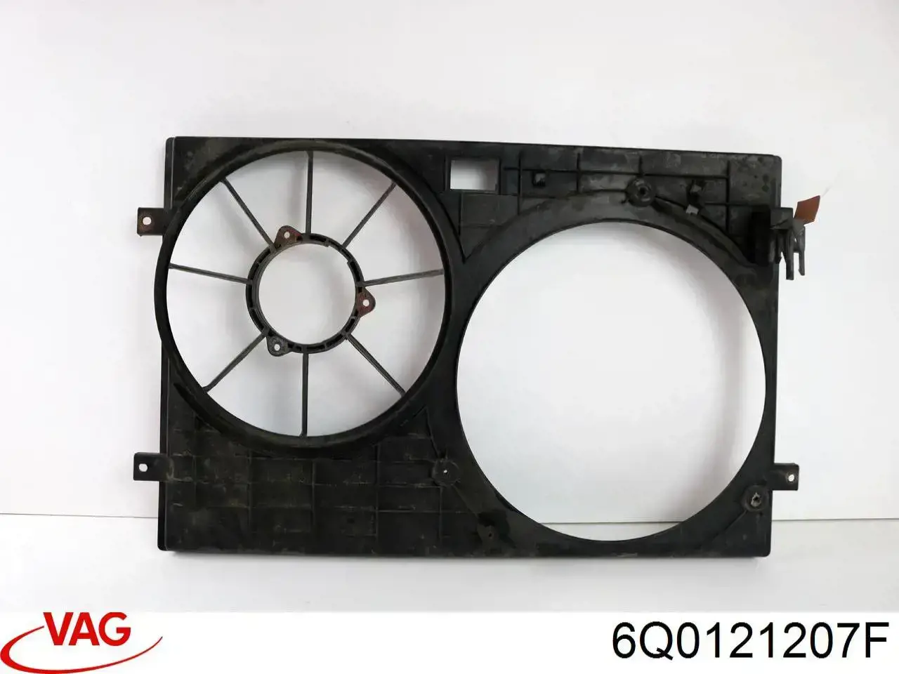 Difusor do radiador de esfriamento VAG 6Q0121207F9B9 preço, a partir de 68,10 USD