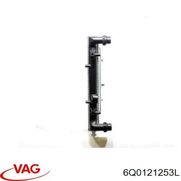 Radiador de esfriamento de motor 6Q0121253L VAG