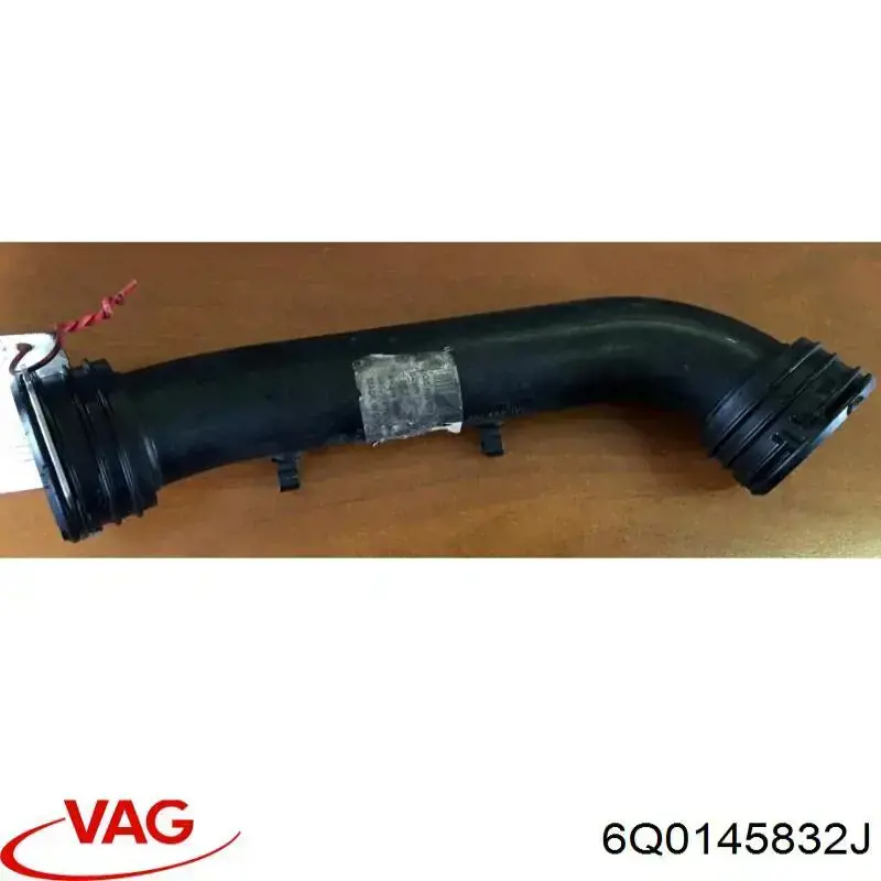 6Q0145832J VAG Mangueira (cano derivado) de intercooler