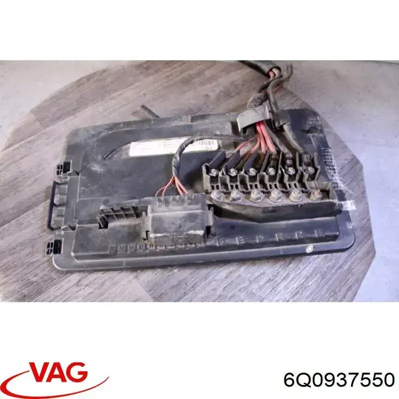 6Q0937550 VAG Unidade de dispositivos de segurança