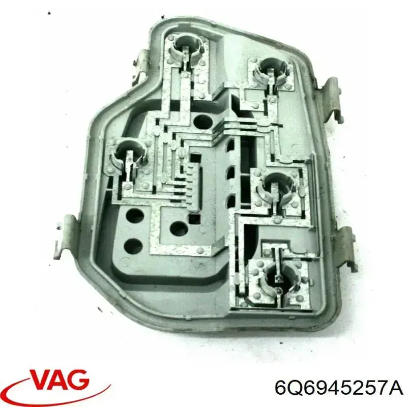 Base (casquilho) da luz traseira VAG 6Q6945257A preço, a partir de 74,91 USD
