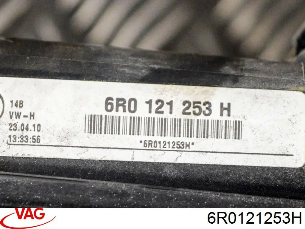 Compre 6R0121253H VAG Radiador de esfriamento de motor
