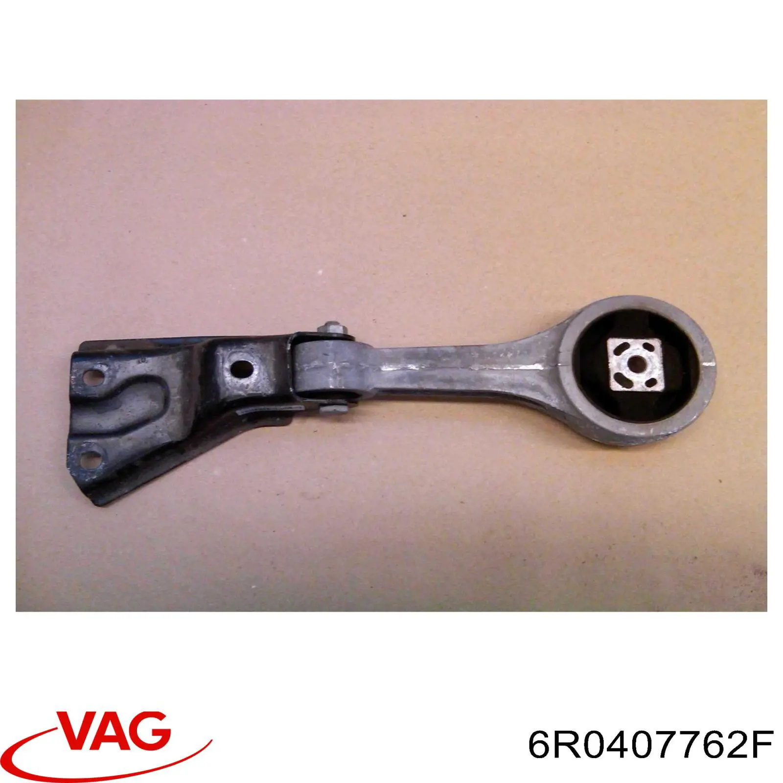 Compre 6R0407762F VAG Semieixo (acionador) dianteiro direito