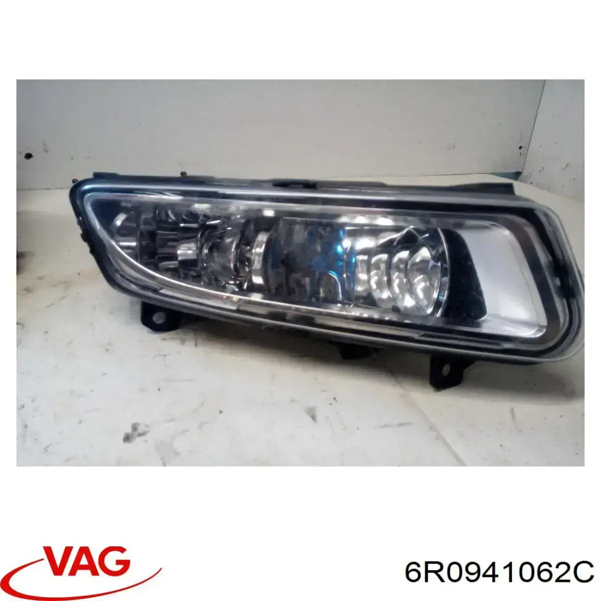 Compre 6R0941062C VAG Luzes de nevoeiro direitas
