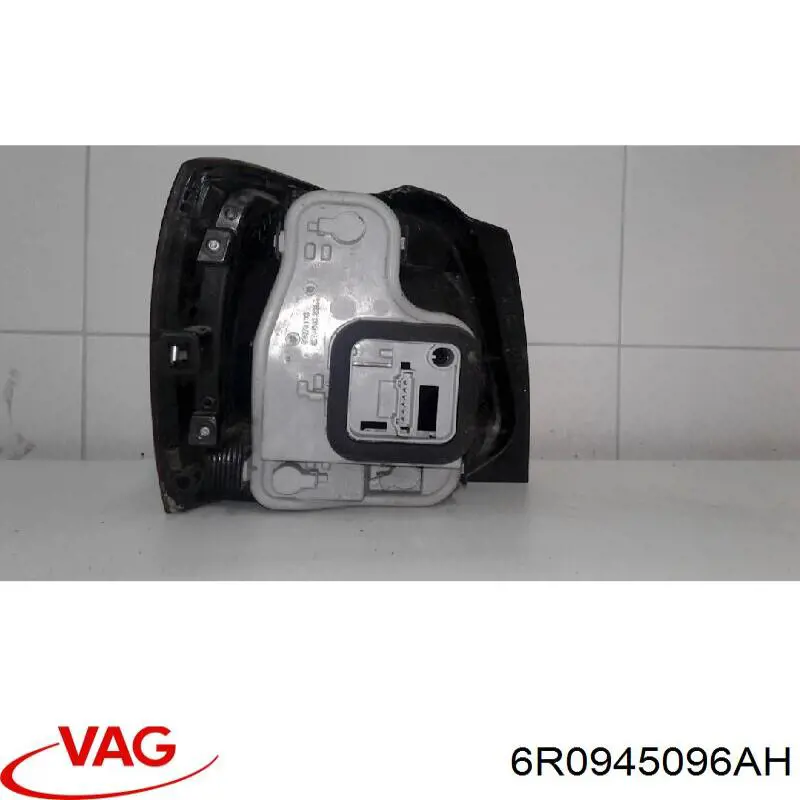 6R0945096AH VAG Lanterna traseira direita