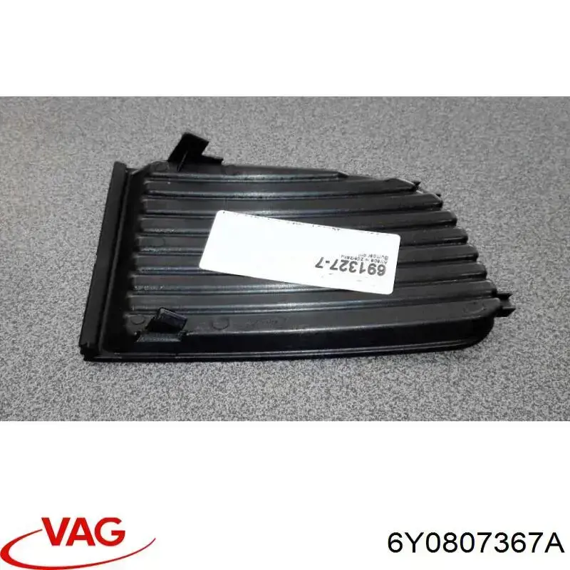Compre 6Y0807367A VAG Tampão (grelha) das luzes de nevoeiro do pára-choque dianteiro esquerdo