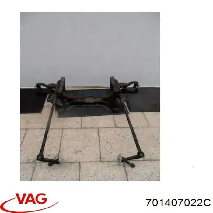 Compre 701407022C VAG Braço oscilante superior direito de suspensão dianteira