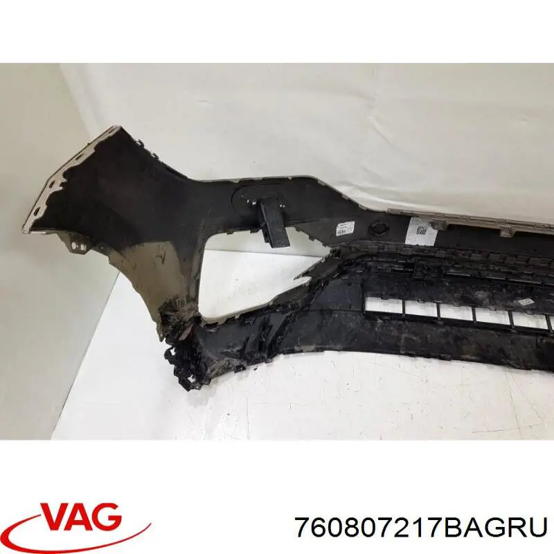 Pára-choque dianteiro 760807217BAGRU VAG