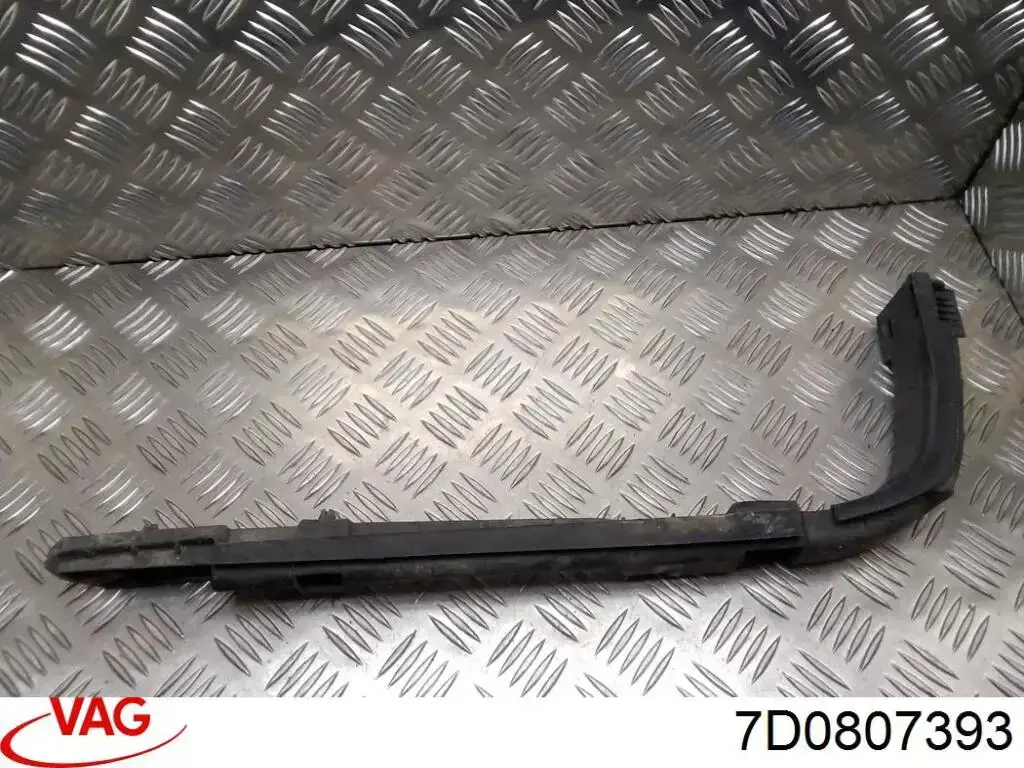 Compre 7D0807393 VAG Consola esquerda do pára-choque traseiro