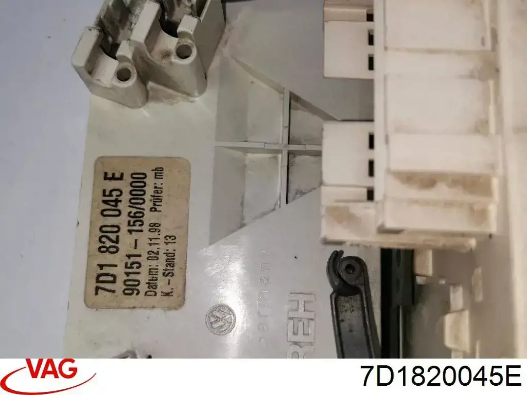 7D1820045E01C VAG Unidade de controlo dos modos de aquecimento/condicionamento