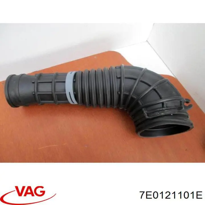 Compre 7E0121101E VAG Mangueira (cano derivado) do radiador de esfriamento superior