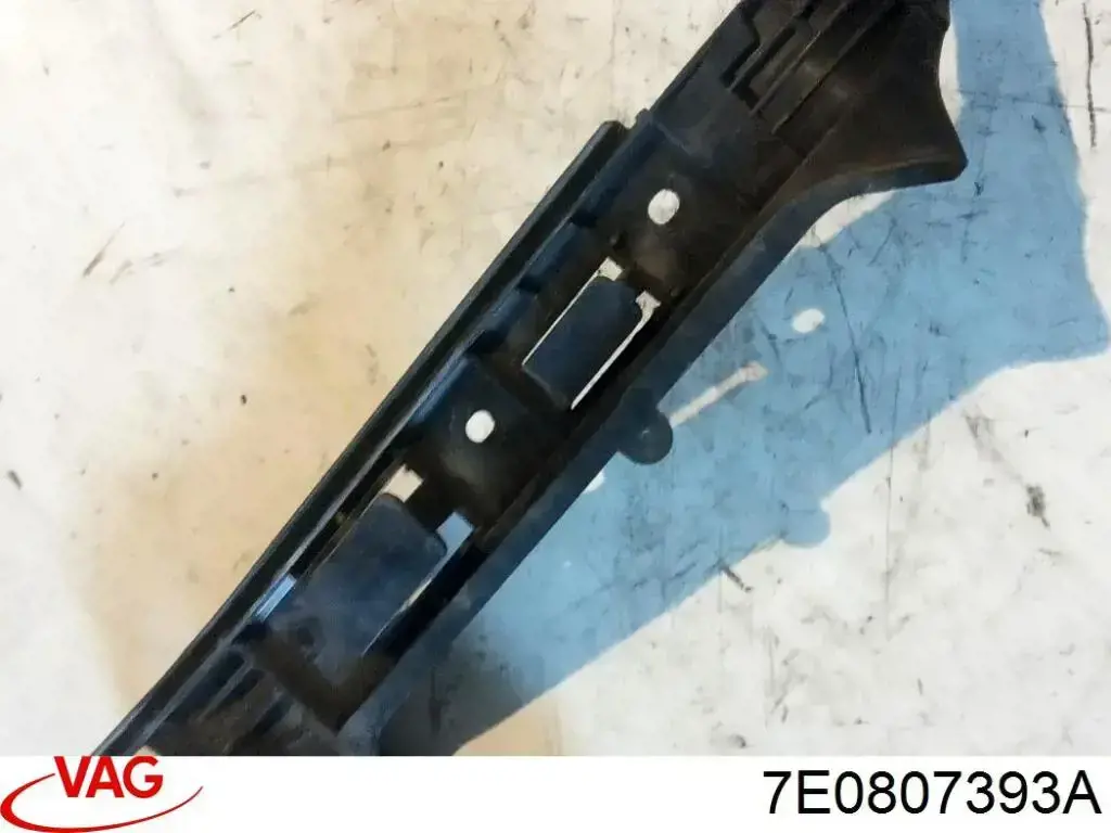 Compre 7E0807393A VAG Consola esquerda do pára-choque traseiro