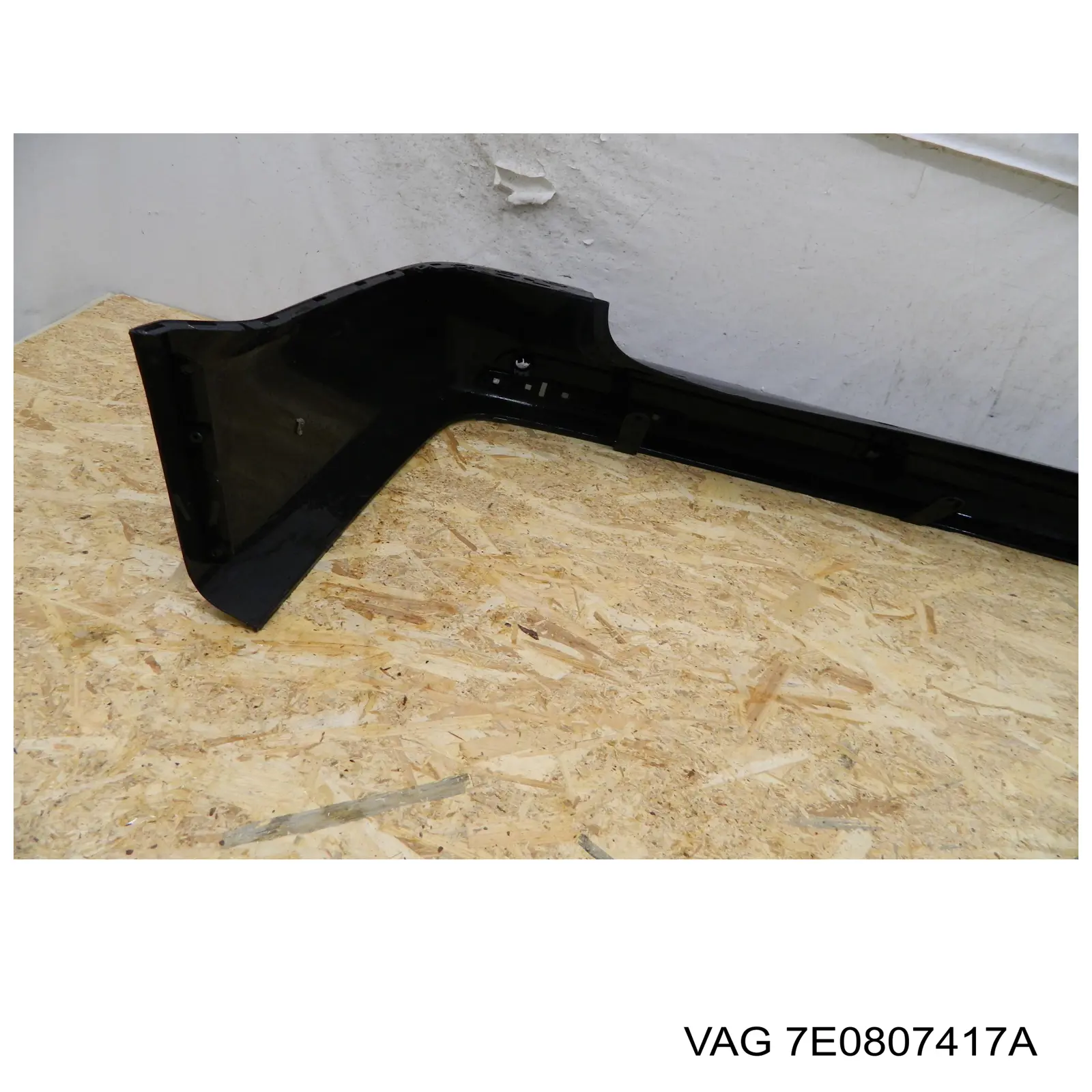 Pára-choque traseiro VAG 7E0807417A preço, a partir de 184,21 USD
