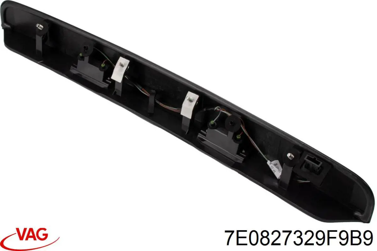 Compre 9568959 Polcar Lanterna da luz de fundo de matrícula traseira