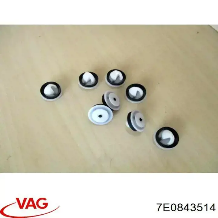 Braçadeira (cápsula) de fixação de moldura da porta VAG 7E0843514 preço, a partir de 2,00 USD