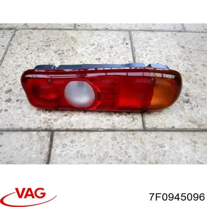 Lanterna traseira direita VAG 7F0945096 preço, a partir de 205,45 USD