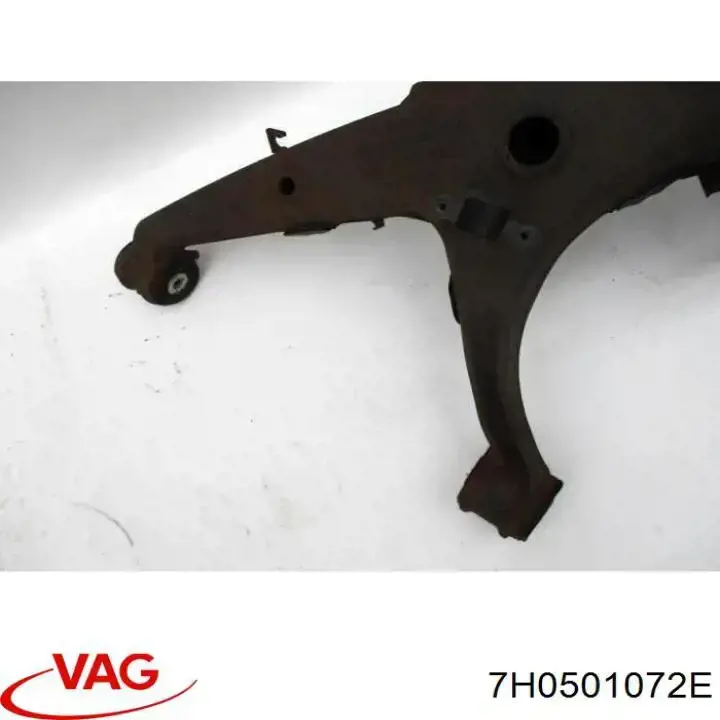Compre 7H0501072E VAG Braço oscilante inferior direito de suspensão traseira