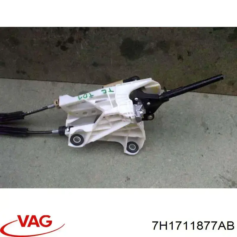 V108065 VEMO/Vaico Cabo de mudança duplo