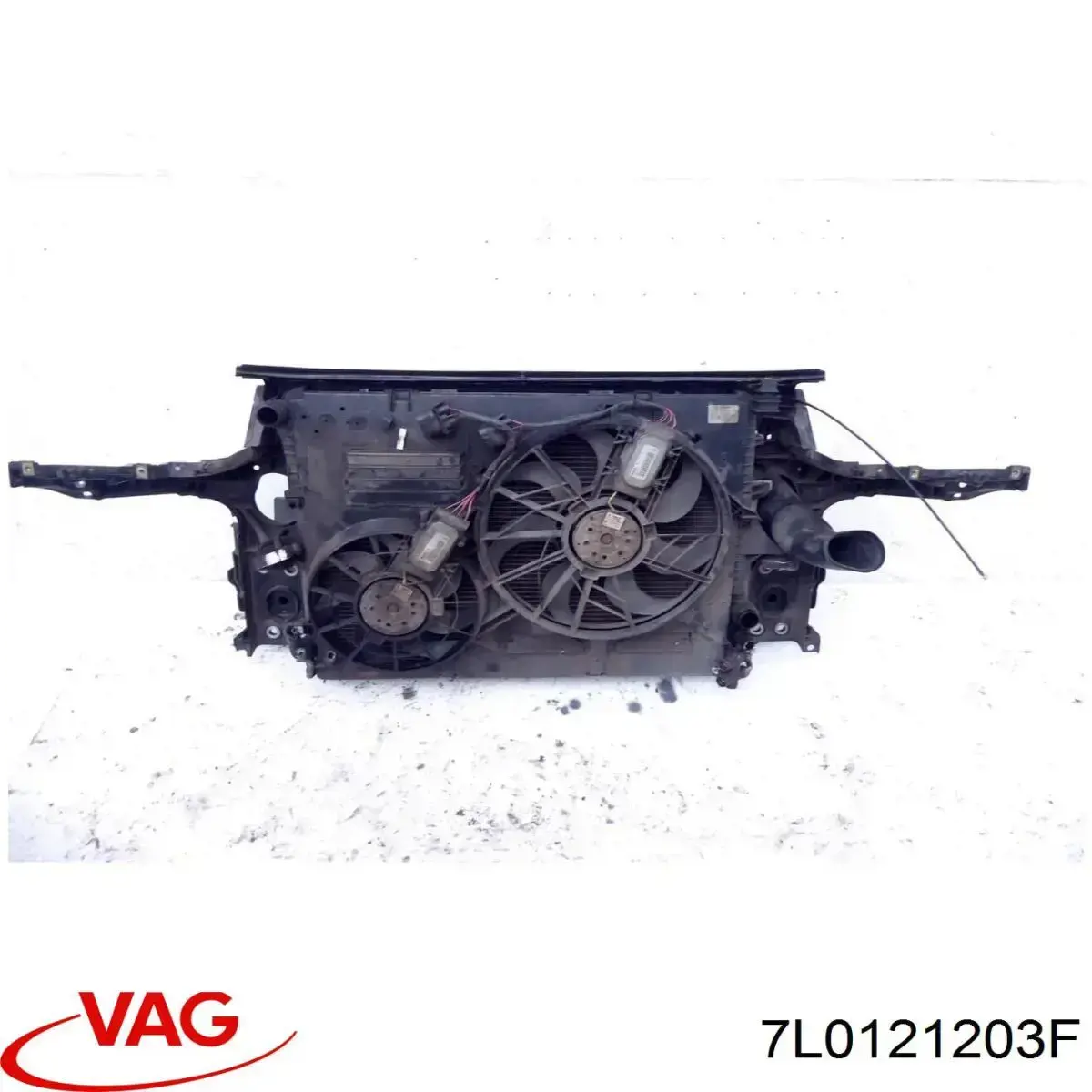 7L0121203F VAG Difusor do radiador de esfriamento, montado com motor e roda de aletas