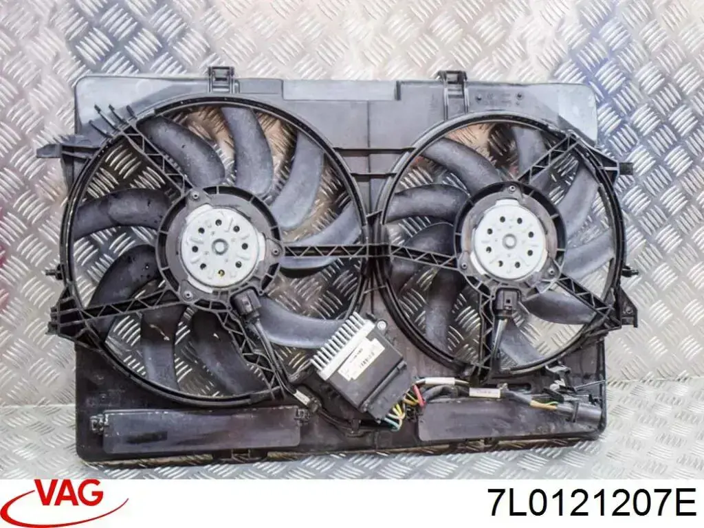 7L0121207E VAG Difusor do radiador de esfriamento
