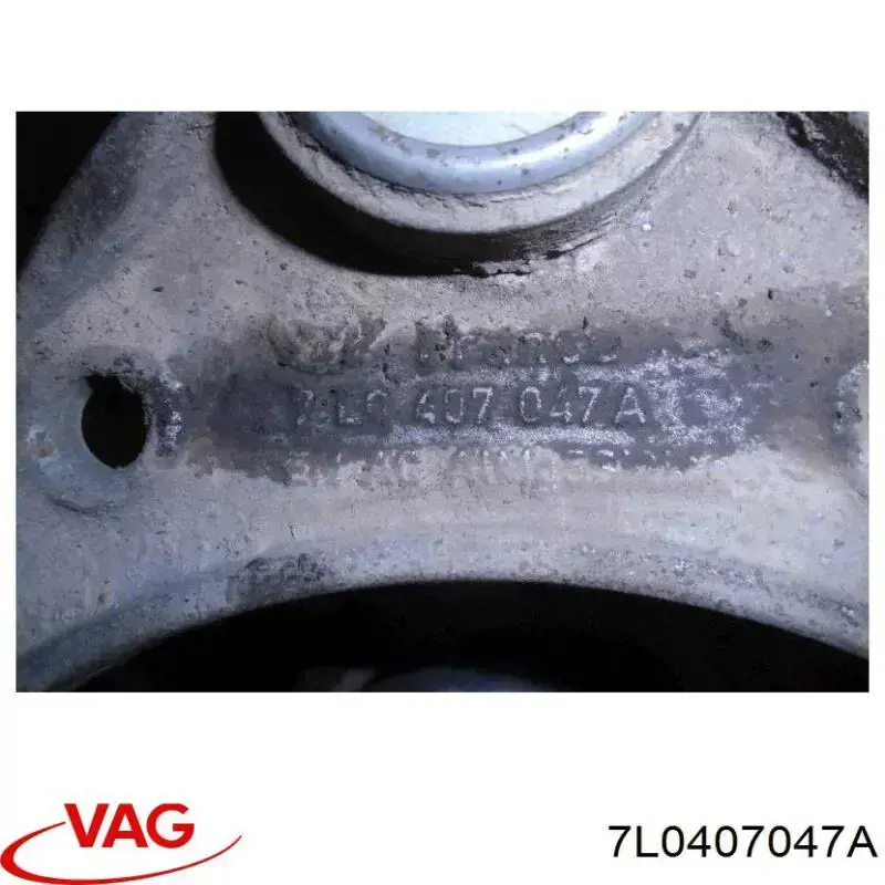 Braço oscilante superior esquerdo/direito de suspensão dianteira VAG 7L0407047A preço, a partir de 57,99 USD