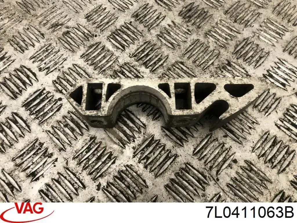 Consola de fixação de estabilizador dianteiro VAG 7L0411063B preço, a partir de 18,25 USD