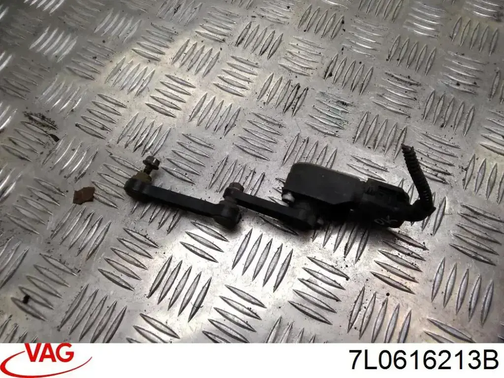Sensor dianteiro esquerdo do nível de posição de carroçaria VAG 7L0616213B preço, a partir de 56,28 USD