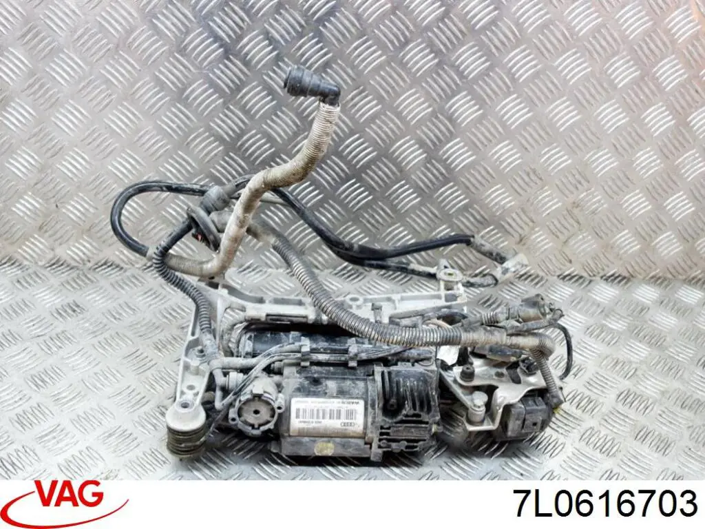 Cano derivado de ventilação de cárter (de separador de óleo) VAG 7L0616703 preço, a partir de 193,90 USD