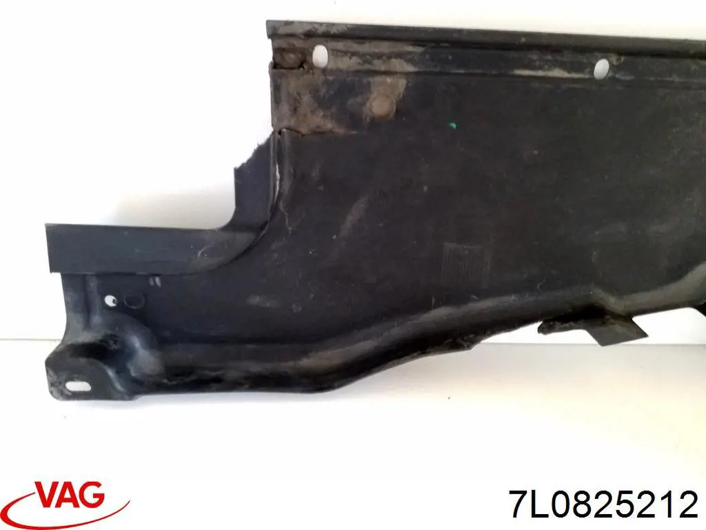Compre 7L0825212 VAG Proteção de fundo direita