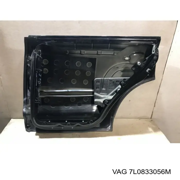 7L0833056M VAG Porta traseira direita