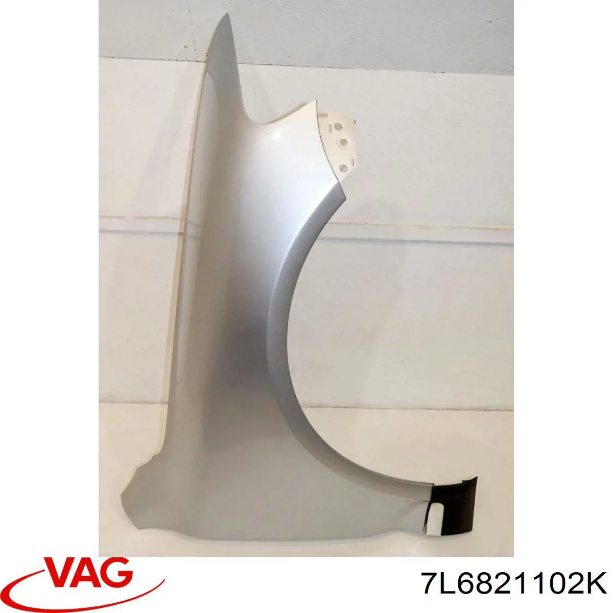 7L6821102K VAG Pára-lama dianteiro direito