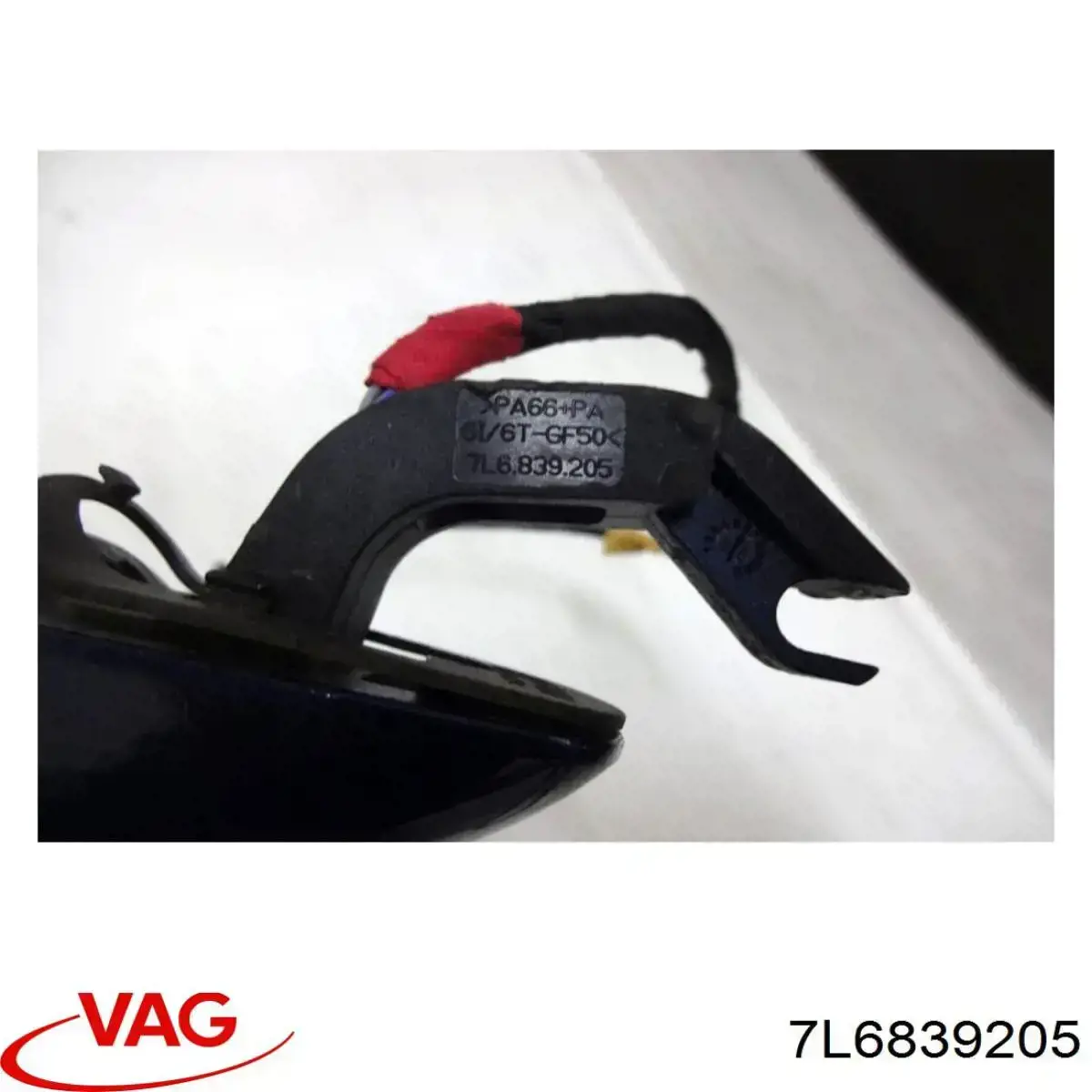 7L6839205GRU VAG Maçaneta externa da porta traseira