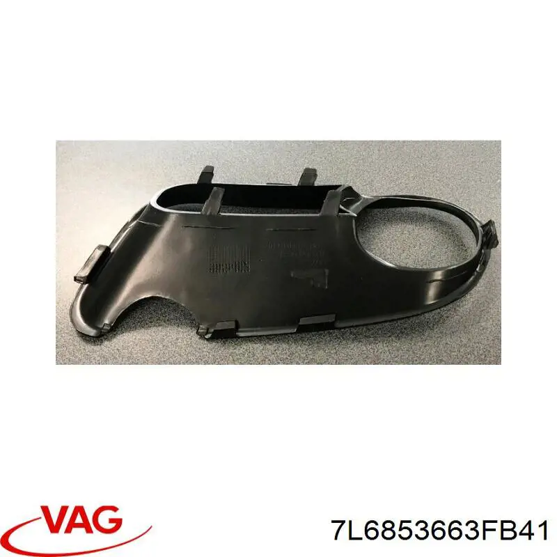 Compre 7L6853663FB41 VAG Tampão (grelha) das luzes de nevoeiro do pára-choque dianteiro esquerdo