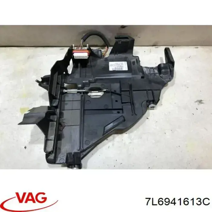 Compre 7L6941613 VAG Consola (adaptador) de fixação da luz dianteira esquerda