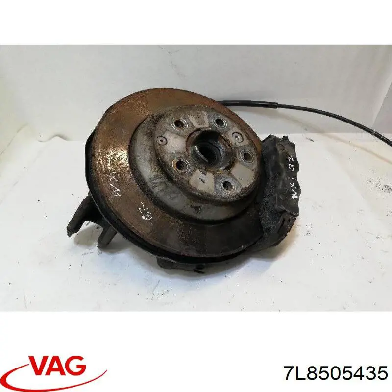 7L8505435 VAG Pino moente (extremidade do eixo) traseiro esquerdo